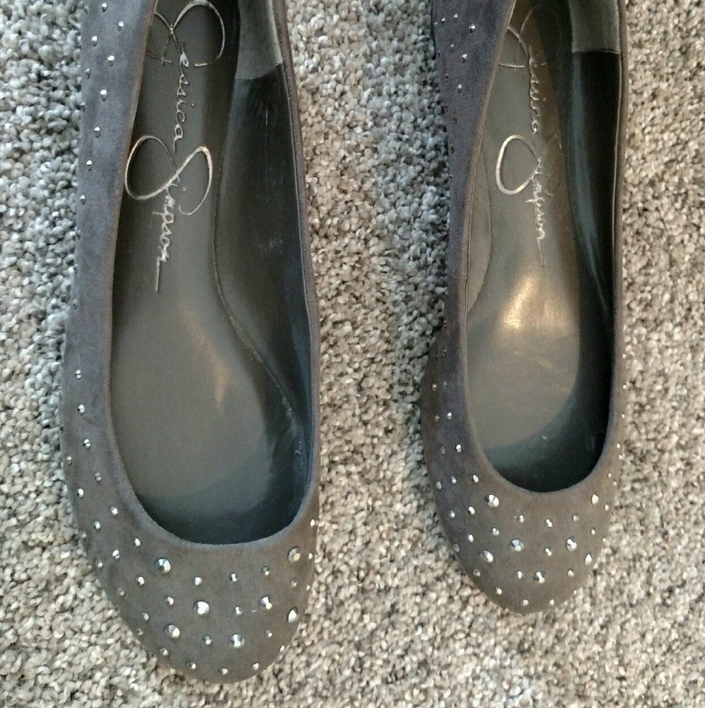 Jessica Simpson gray flats with rhinestones
